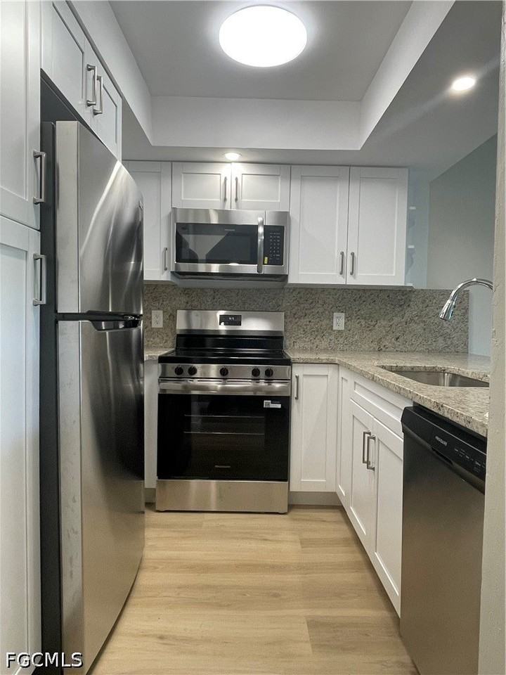 835 Gleason Pkwy Apt 3 - Photo 2 of 10