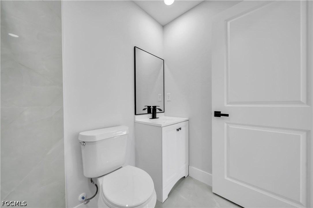 4604 Queen Ave N - Photo 5 of 5