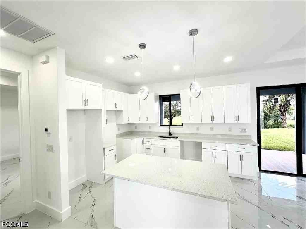 1051 Eisenhower Blvd - Photo 4 of 18