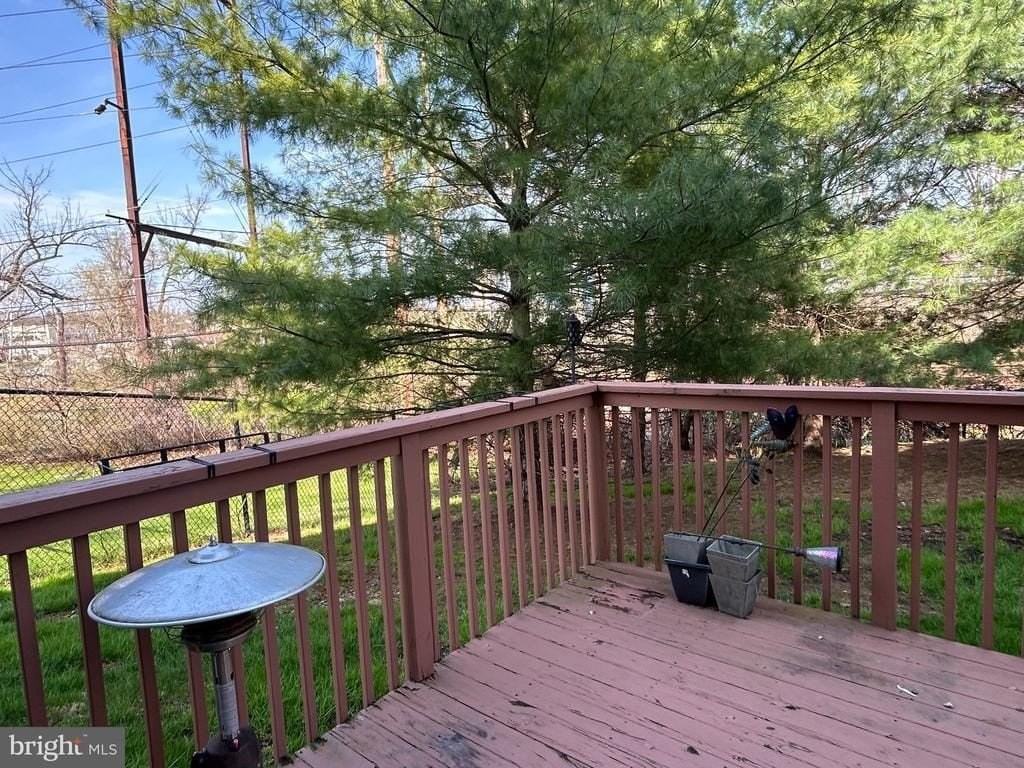 445 Fort Hill Cir - Photo 7 of 32