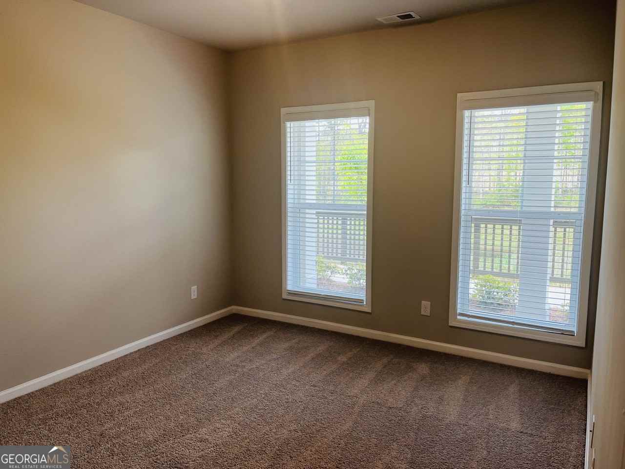 33 Cobalt Ln - Photo 4 of 38