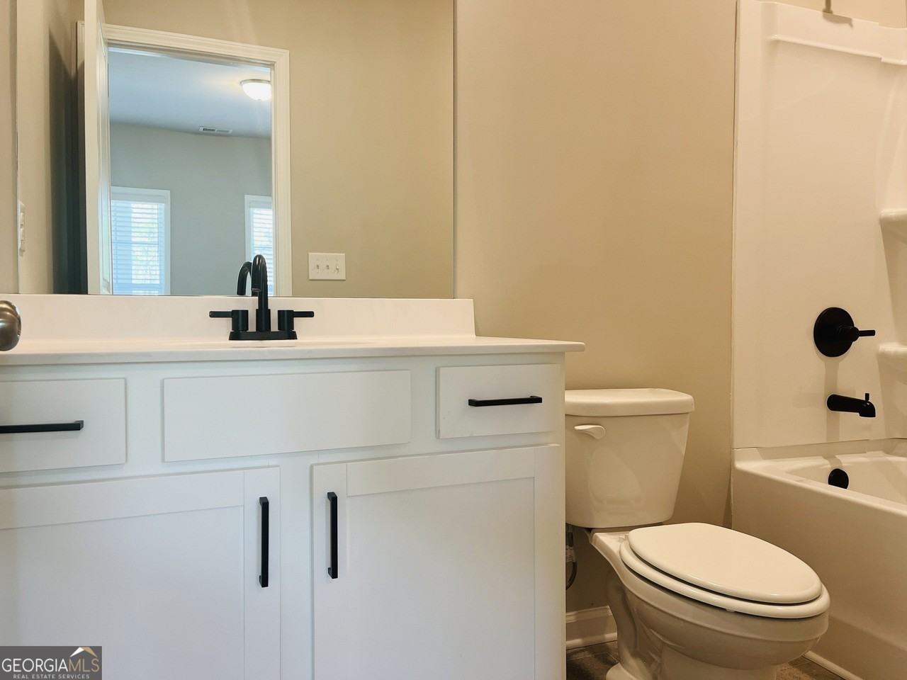 33 Cobalt Ln - Photo 7 of 38