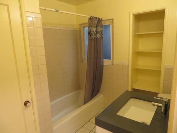 2726 Park Blvd Oakland CA 94606 HHL - Photo 6 of 27