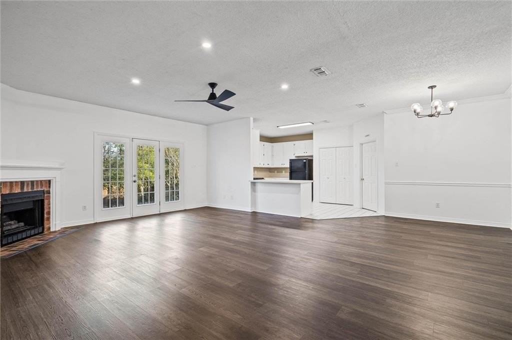 1263 Smithfield Rd E - Photo 5 of 22