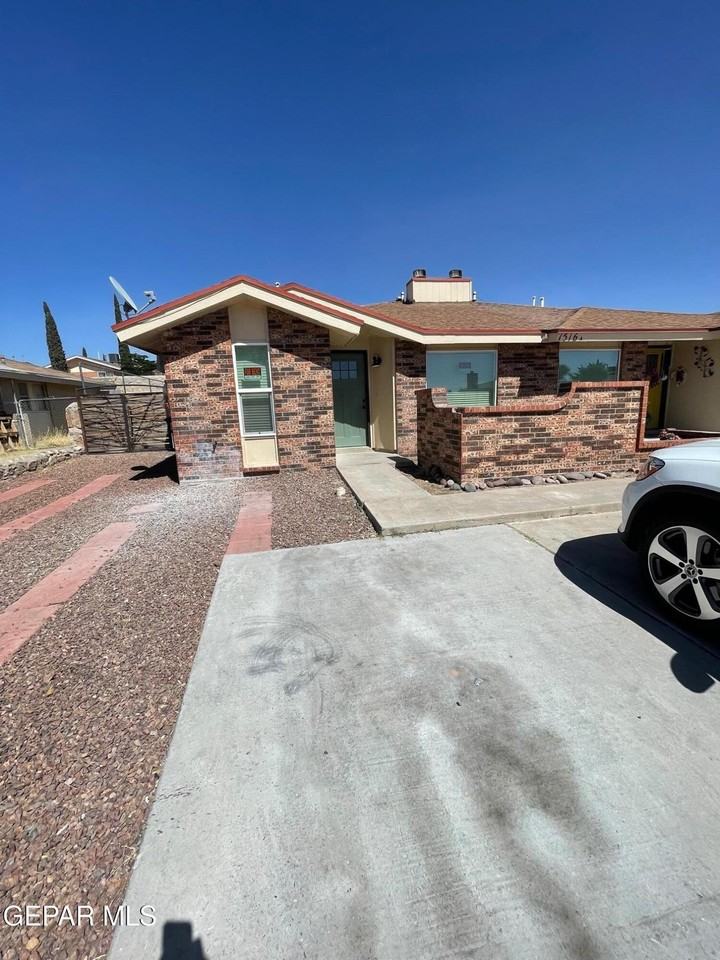 1516 Greg Powers Dr Unit B - Photo 2 of 22