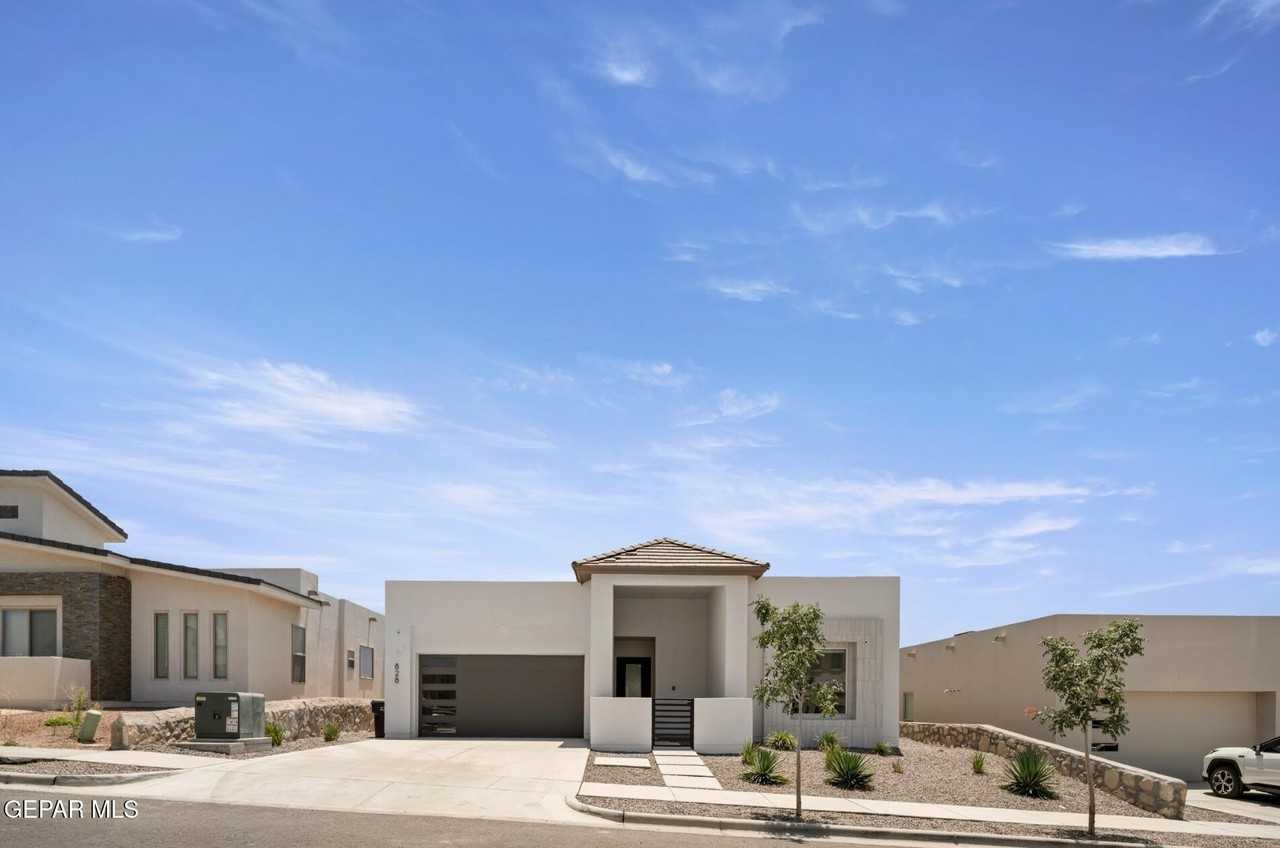 828 Durham Way - Photo 2 of 50