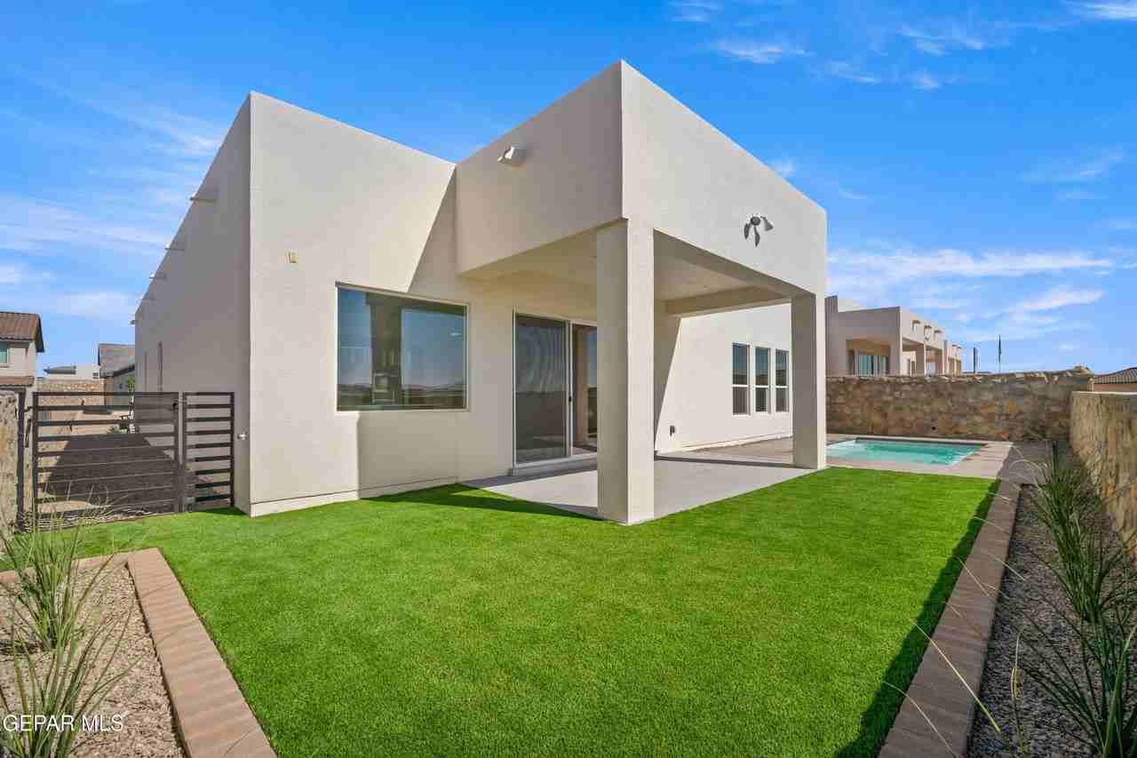 828 Durham Way - Photo 6 of 50