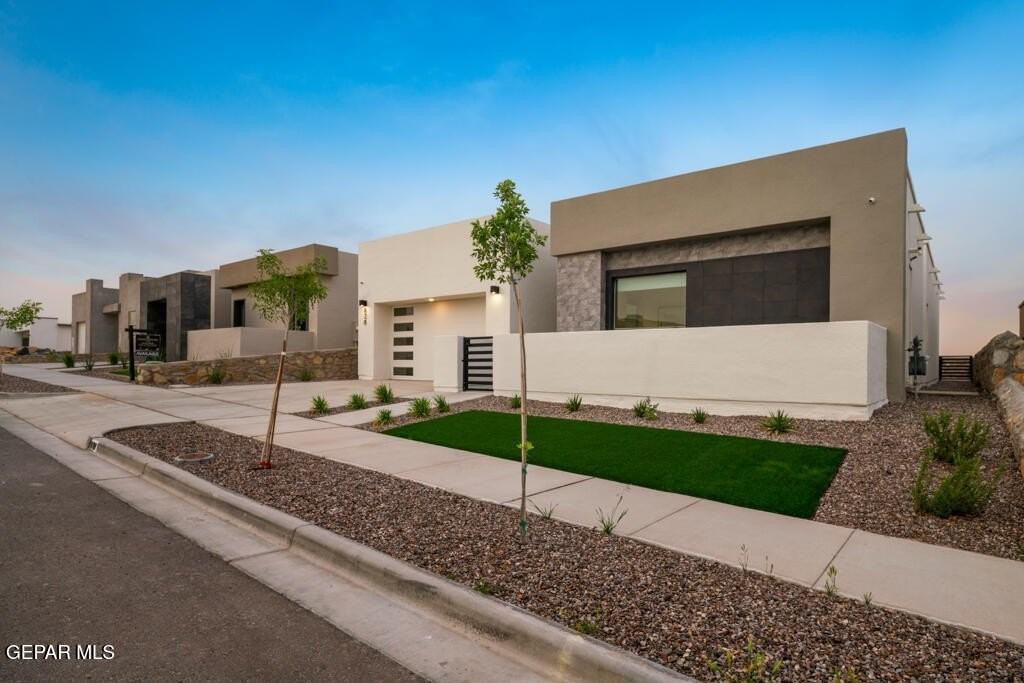 828 Acton St Unit 1 - Photo 4 of 50