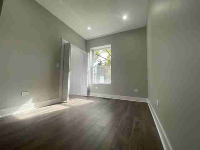 4234 W Crystal St - Photo 4 of 8