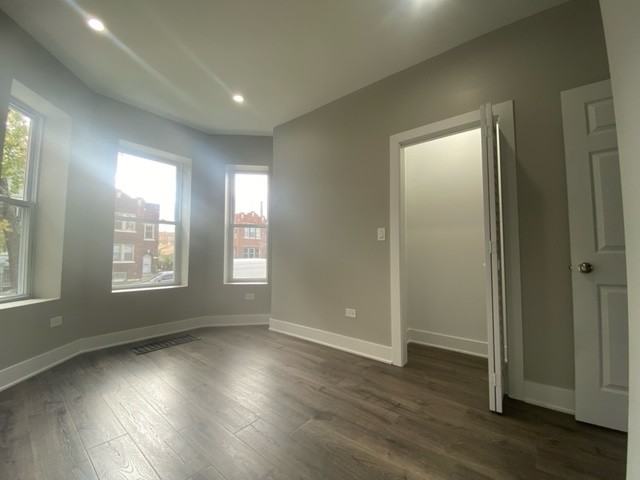 4234 W Crystal St - Photo 6 of 8