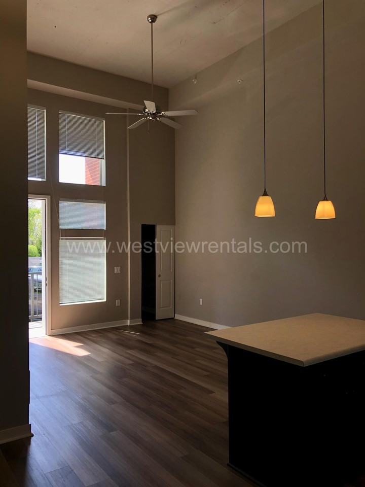 Condor - Photo 6 of 50