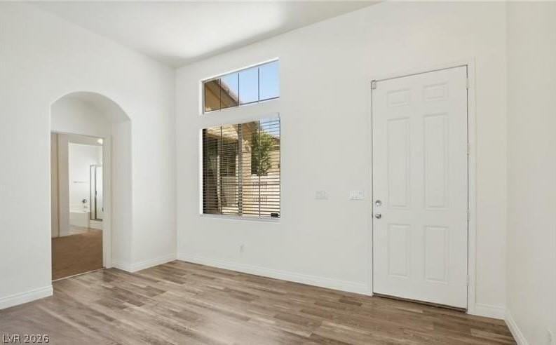 5433 Overlook Valley St - Photo 3 of 41