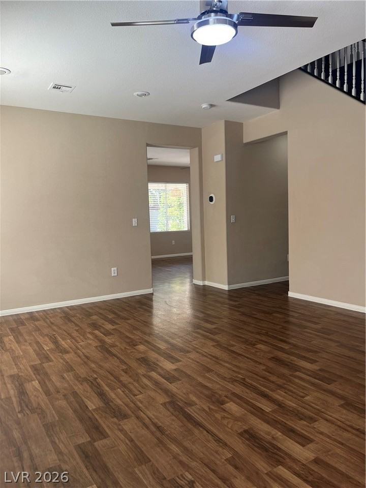 7725 Littondale St - Photo 3 of 40