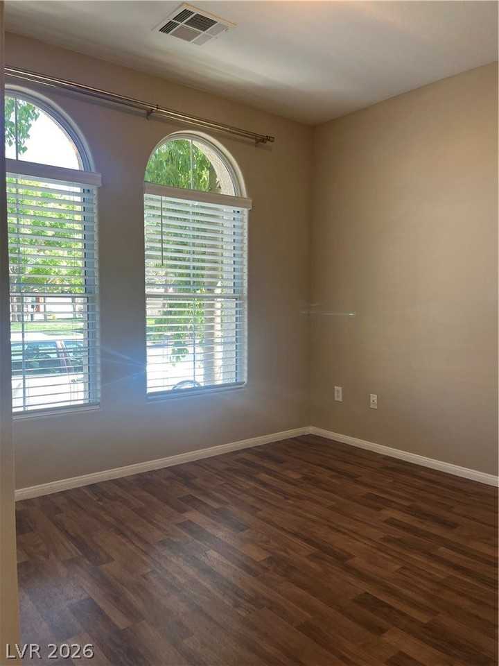 7725 Littondale St - Photo 6 of 40