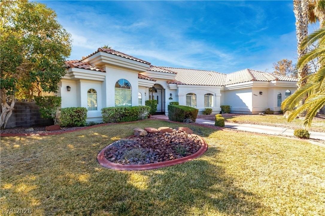 8887 Tierney Ct - Photo 7 of 50