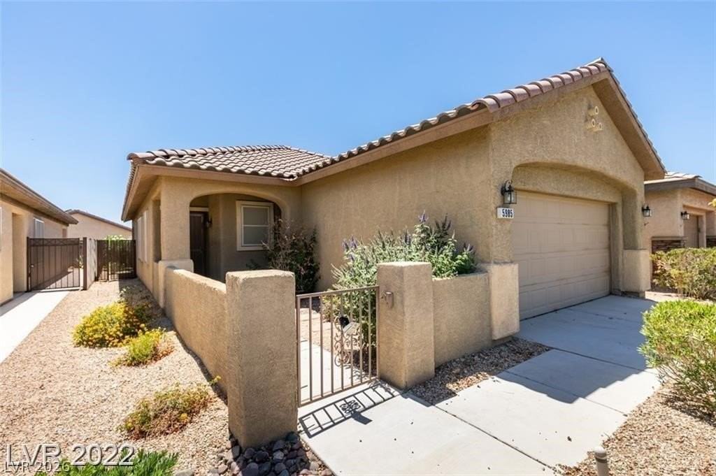 5985 Falconer Ave - Photo 2 of 36