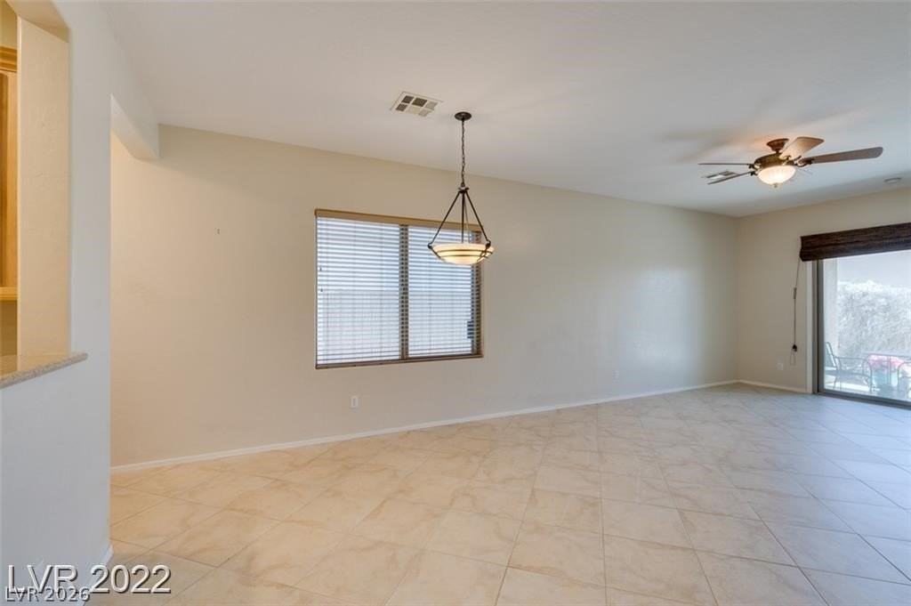 5985 Falconer Ave - Photo 7 of 36