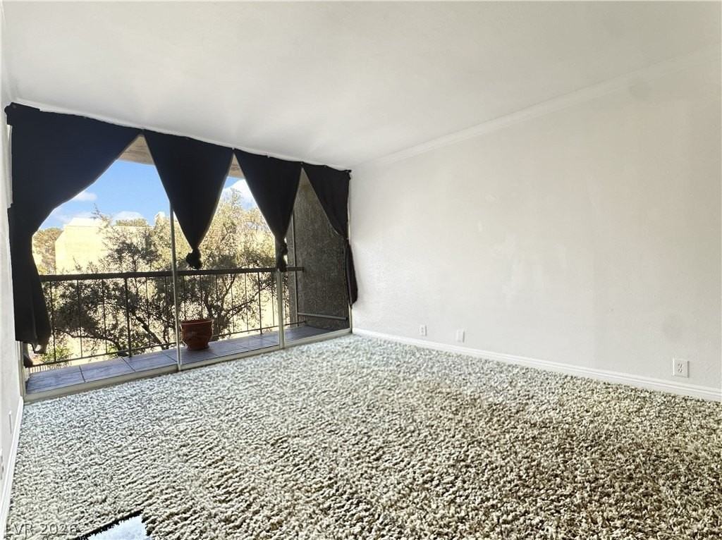 730 S Royal Crest Cir #424 - Photo 5 of 13