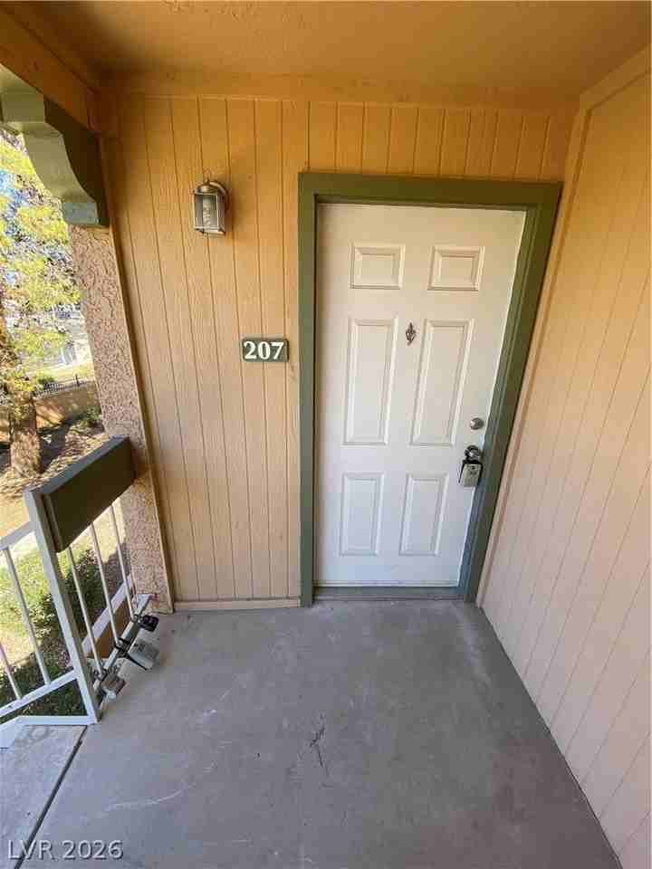 5174 S Jones Blvd #207 - Photo 3 of 22