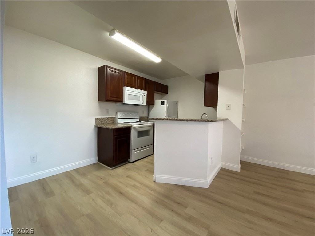 5174 S Jones Blvd #207 - Photo 5 of 22