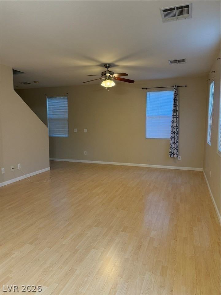 1358 Grass Creek Ave #1 - Photo 3 of 19