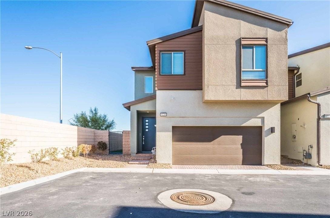 9228 Desert Pearl Ave - Photo 2 of 38