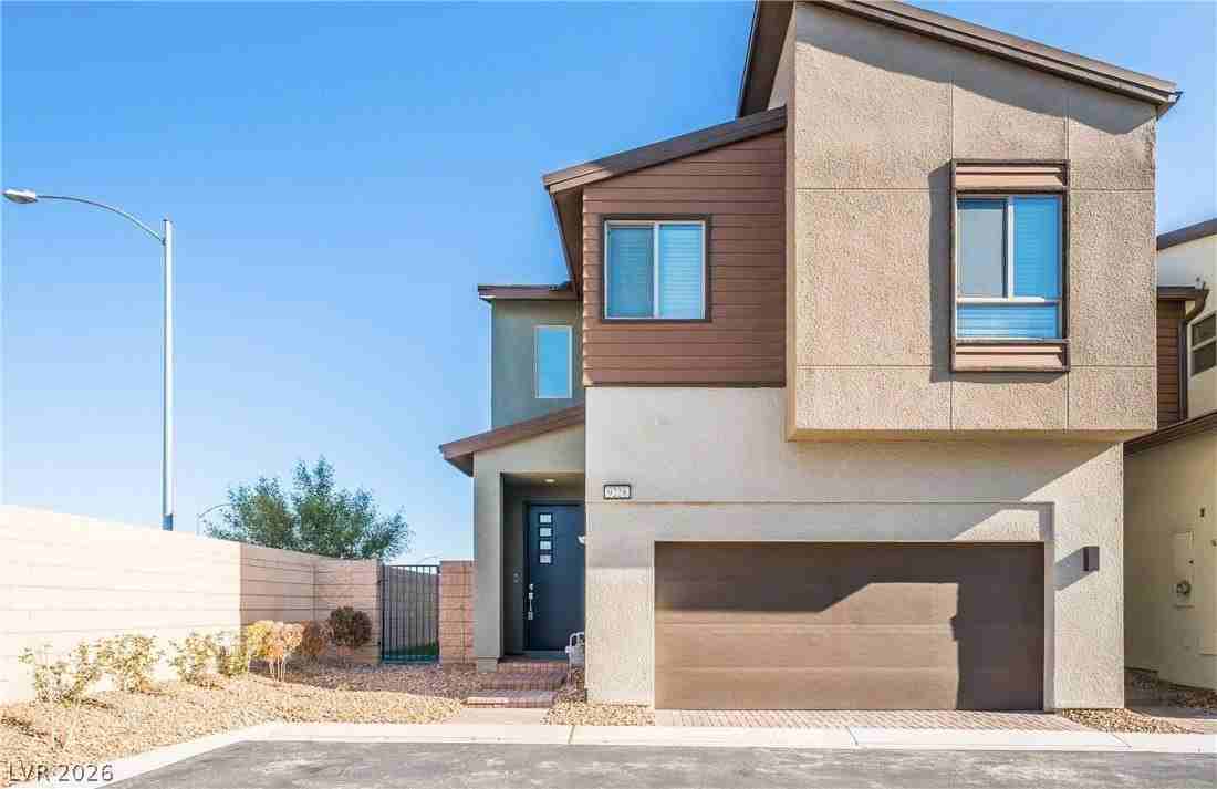 9228 Desert Pearl Ave - Photo 3 of 38