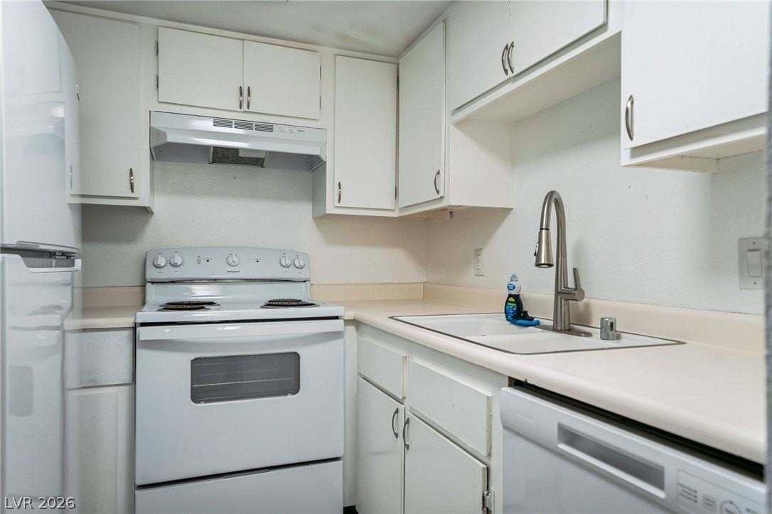 5733 Smoke Ranch Rd #D - Photo 6 of 14