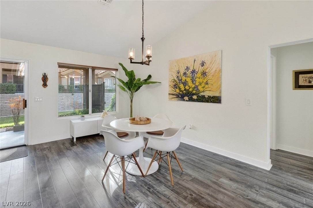 8533 Millsboro Dr - Photo 6 of 24