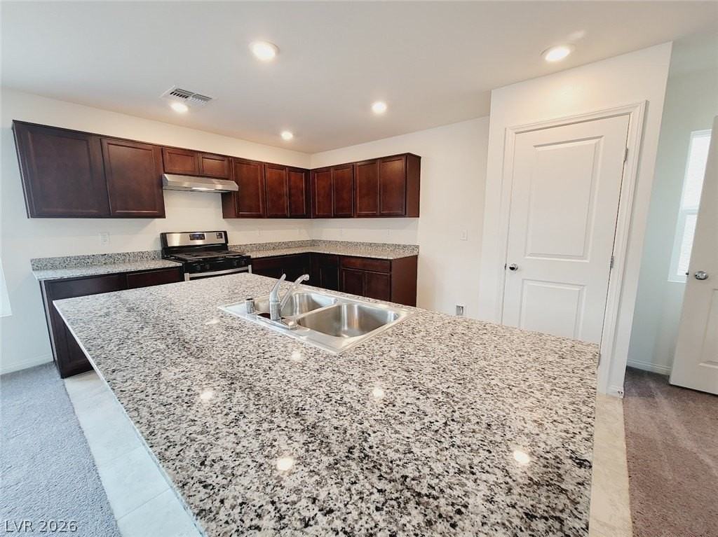 8180 Seminario Ave - Photo 5 of 28