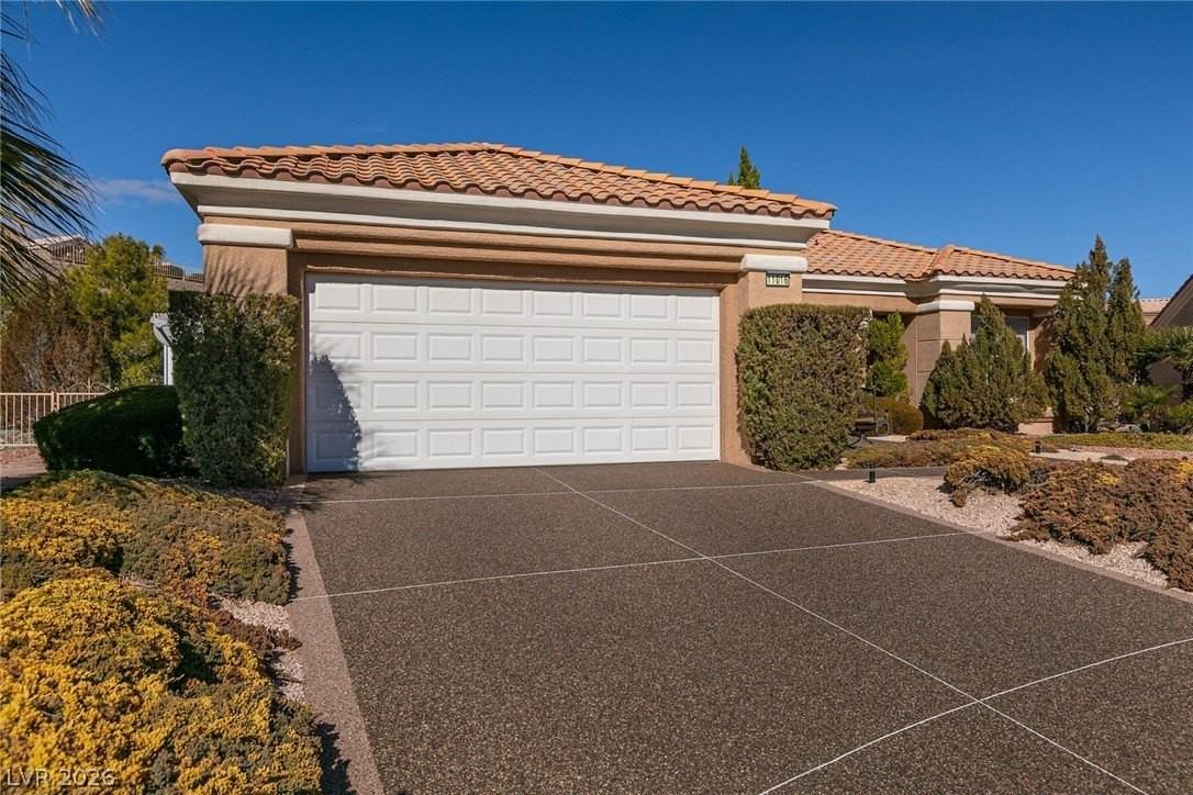 11016 Clarion Ln - Photo 2 of 48