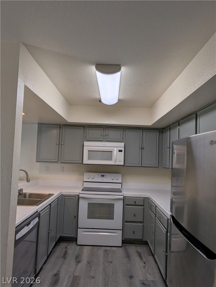 4440 Woodpine Dr #108 - Photo 5 of 19