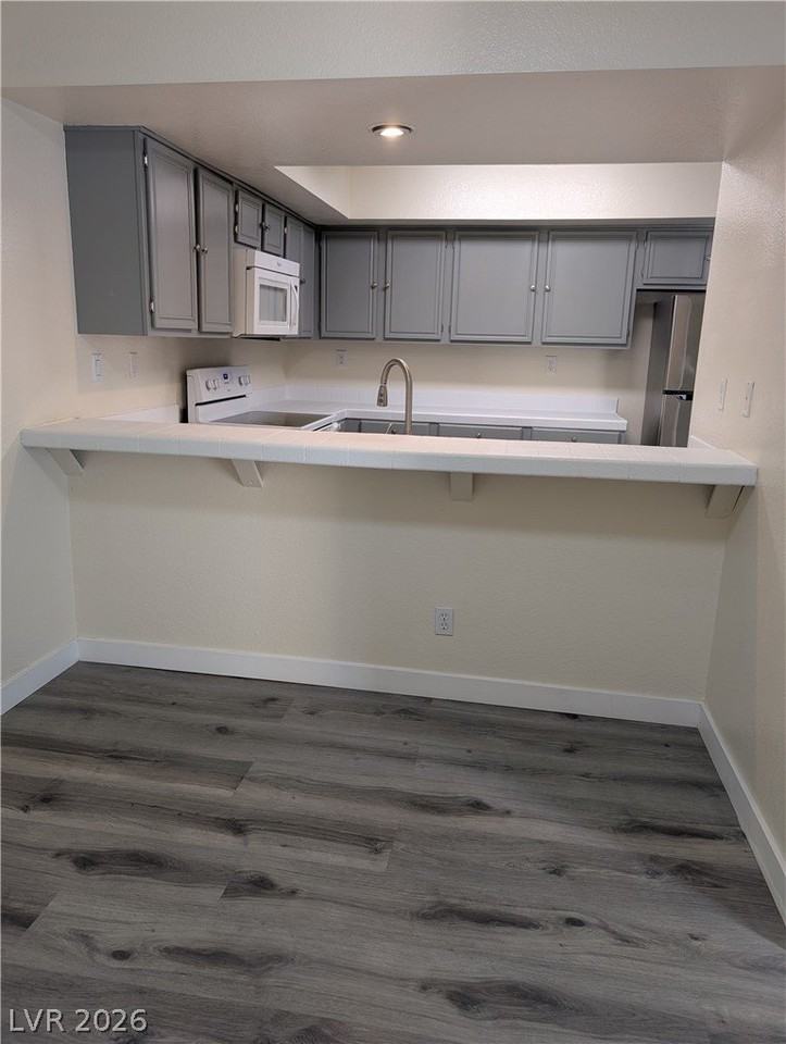 4440 Woodpine Dr #108 - Photo 6 of 19