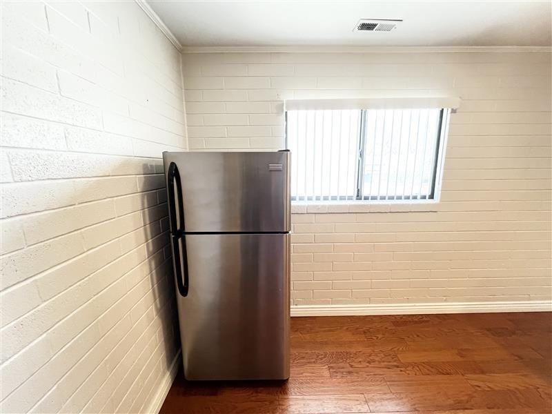 Bennett 6-plex - Photo 5 of 40