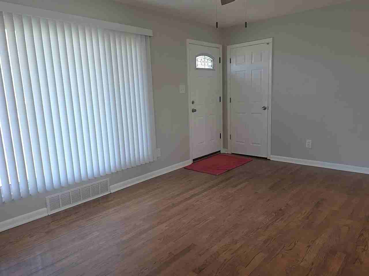 1962 Mary Catherine St - Photo 4 of 17