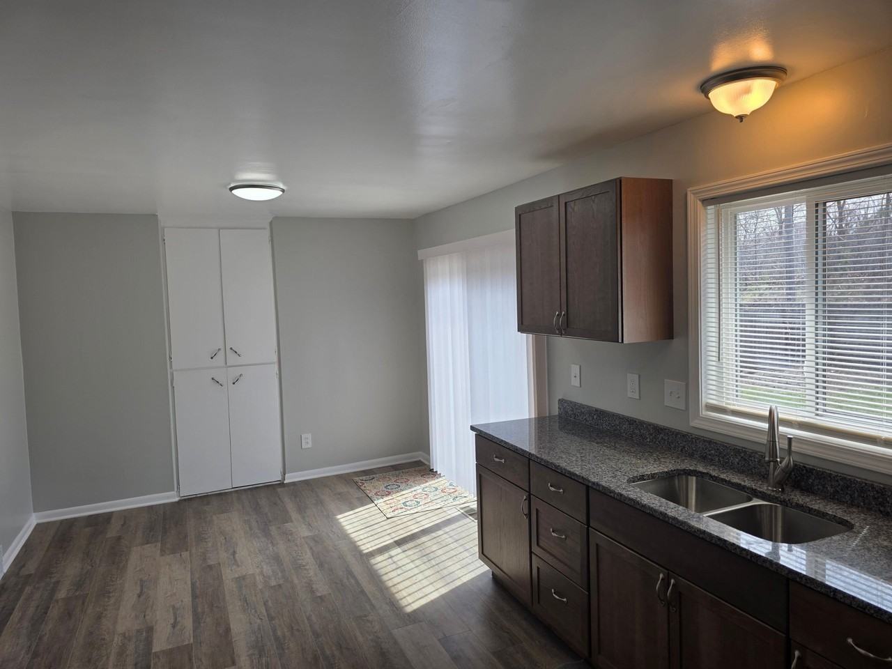 1962 Mary Catherine St - Photo 5 of 17