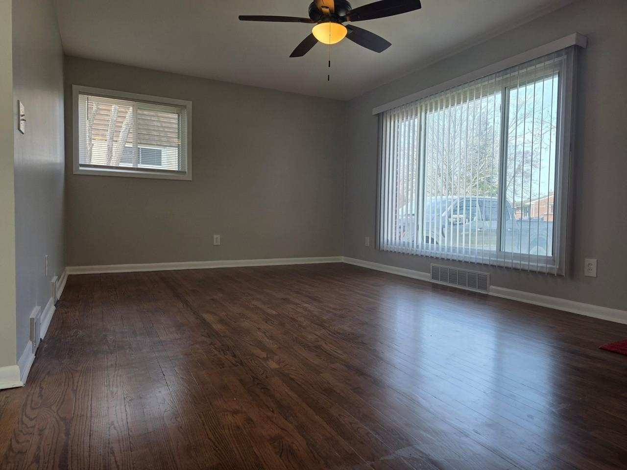 1962 Mary Catherine St - Photo 6 of 17