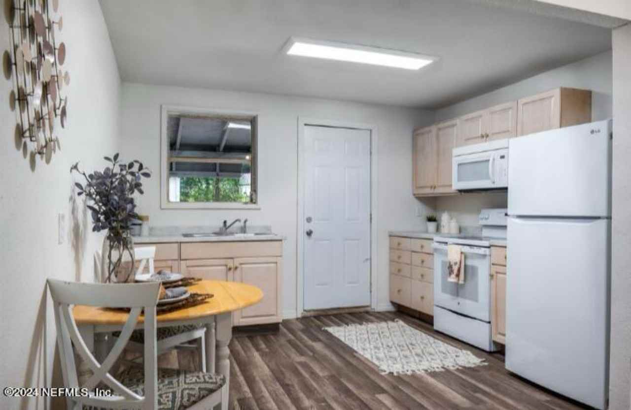 5364 Mary Budd Ave #1 - Photo 5 of 9