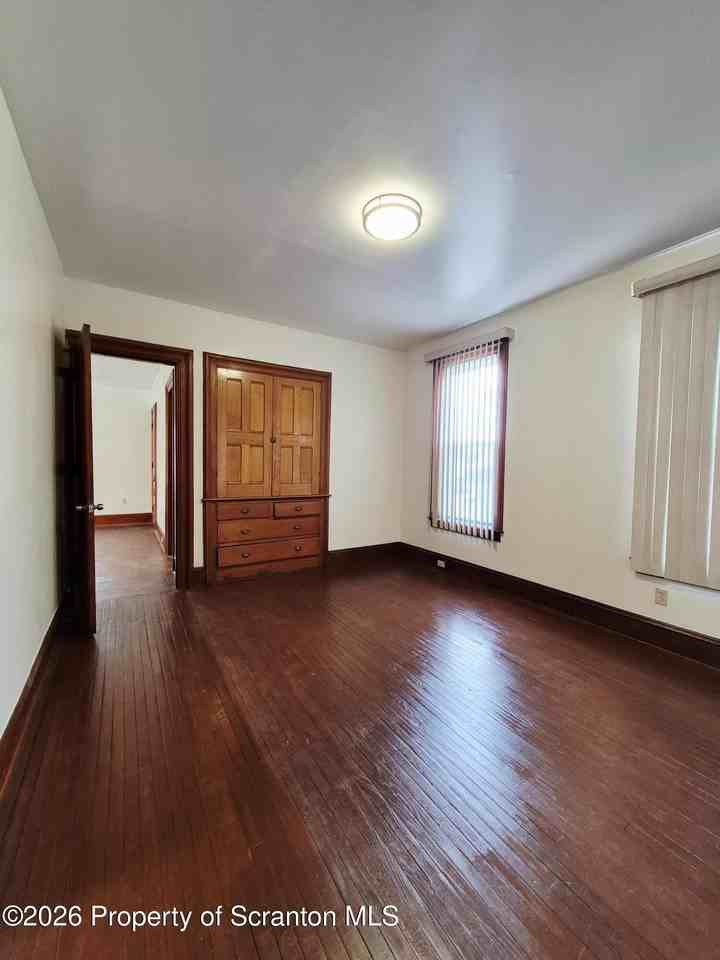 109 Salem Ave Unit 1fl - Photo 5 of 18