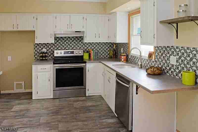 3 Lew May Dr - Photo 7 of 22