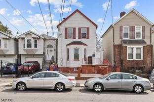 16 Hinsdale Pl - Photo 1 of 1