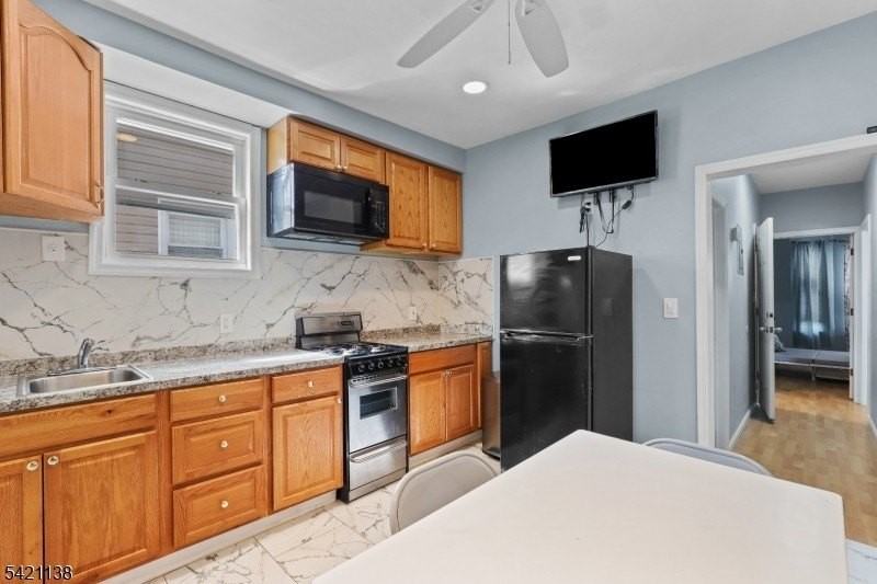 16 Hinsdale Pl - Photo 4 of 18