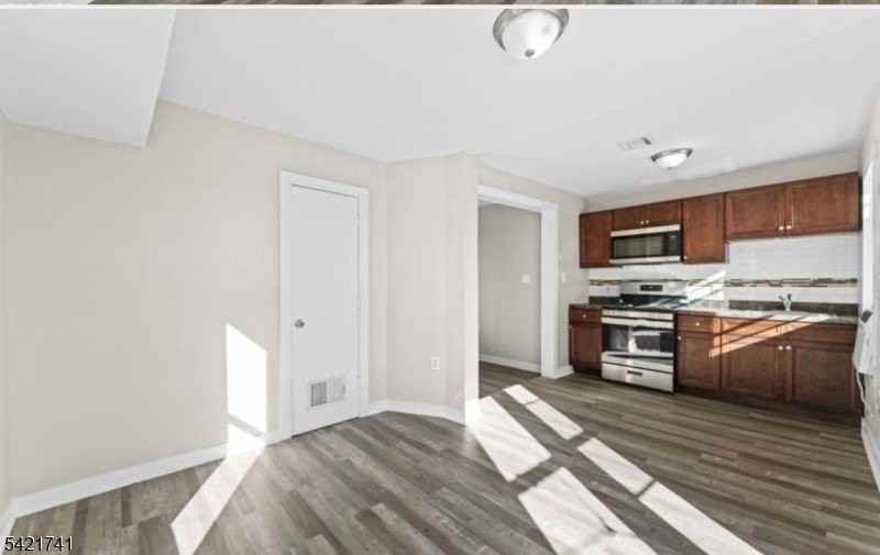 171 Milford Ave #2 - Photo 4 of 16