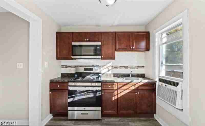 171 Milford Ave #2 - Photo 6 of 16