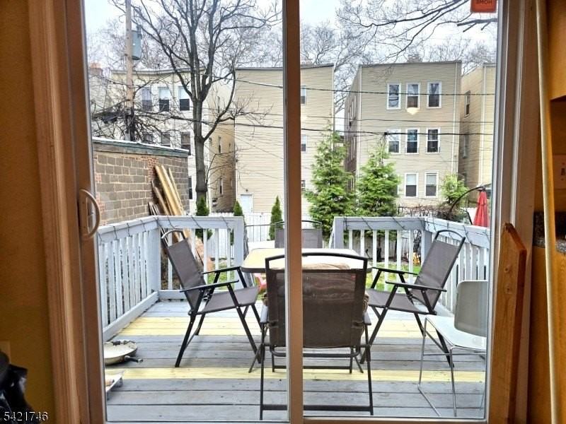 166 N 16th St - Photo 5 of 28