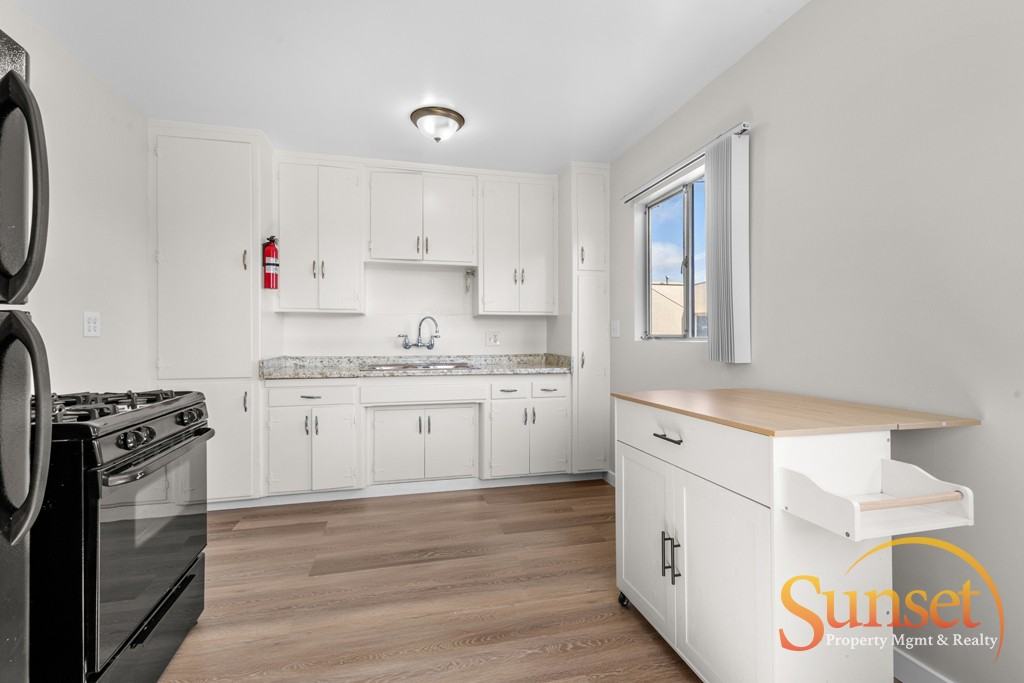 3-04. 1519-1521 Missouri Street - Photo 5 of 17