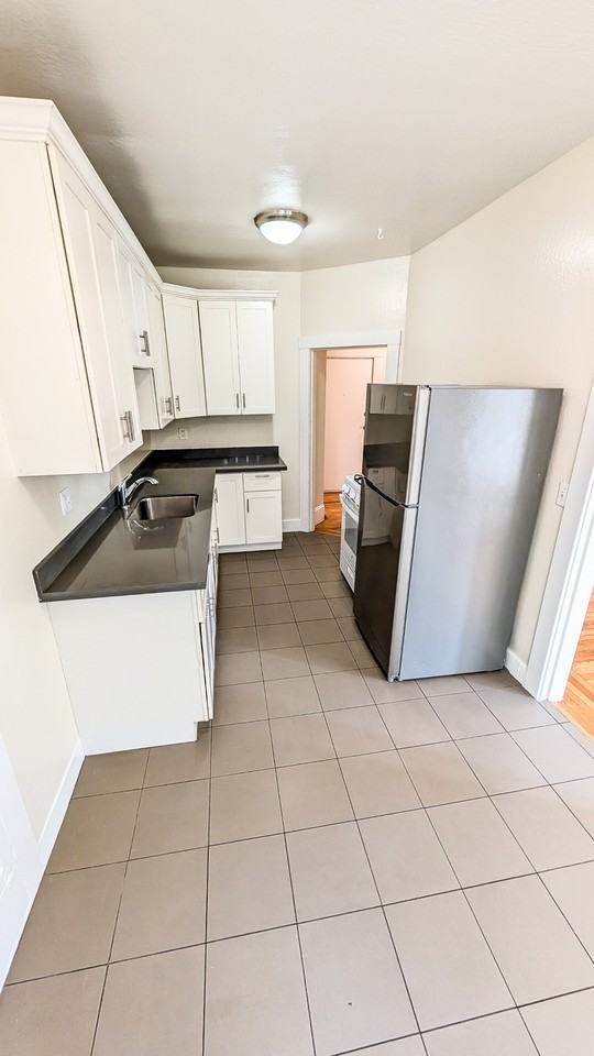 405 24th Avenue - Photo 7 of 12