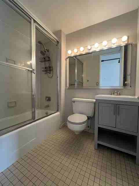 7002 Kennedy Blvd E #8S - Photo 3 of 24