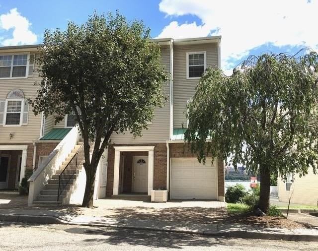 34 Bergen Ridge Rd #2