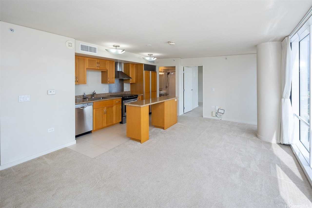 1296 Kapiolani Blvd #2801 - Photo 3 of 17